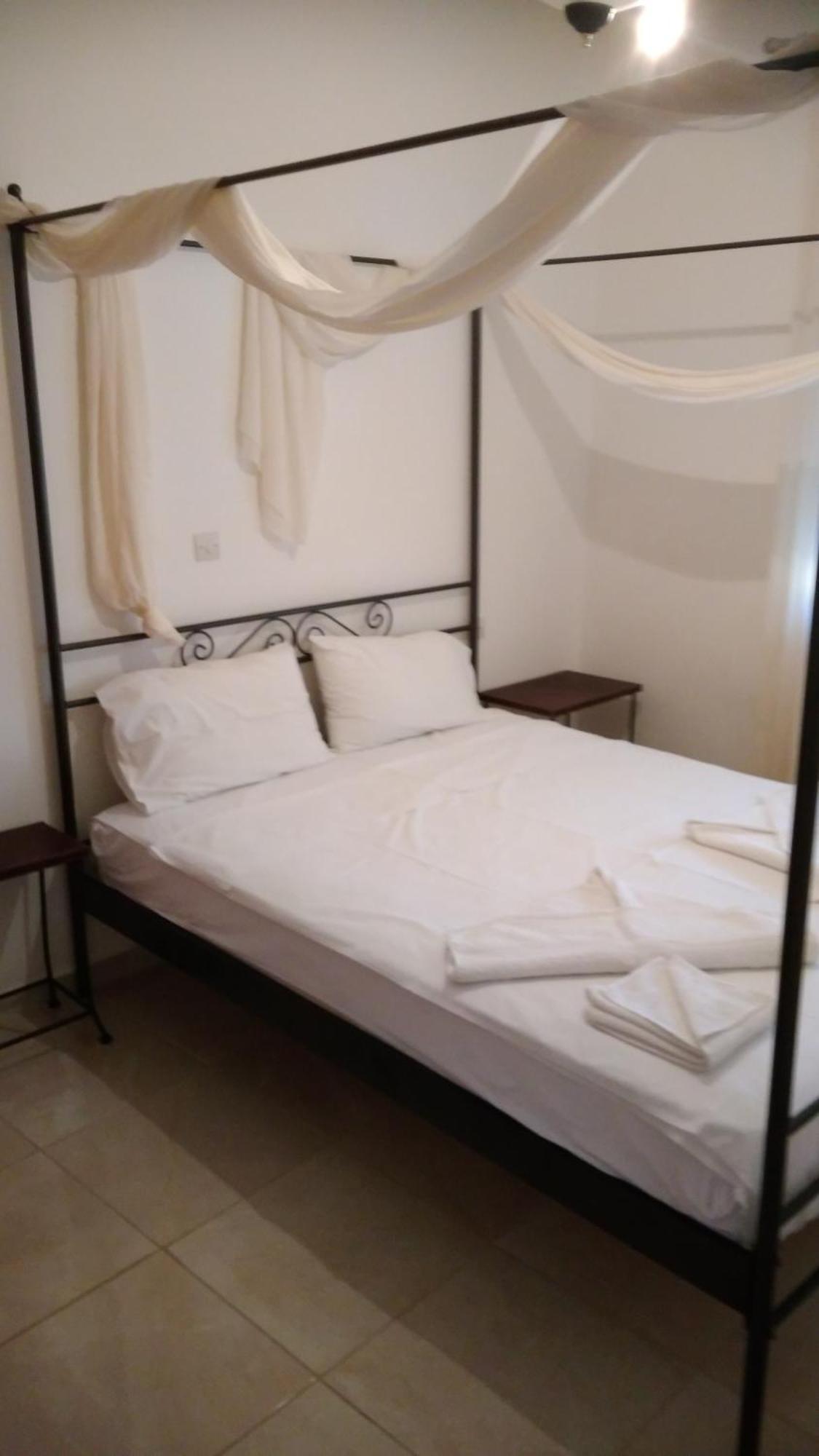 Mina Apartments Karpathos Buitenkant foto